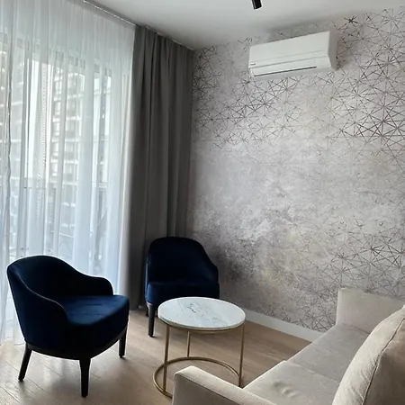 BW Lux Apartments Sajmiste Exterior photo